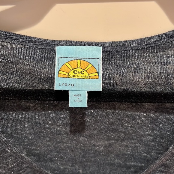 Women’s size L C&C California dark gray shirt with lace details - Picture 3 of 6